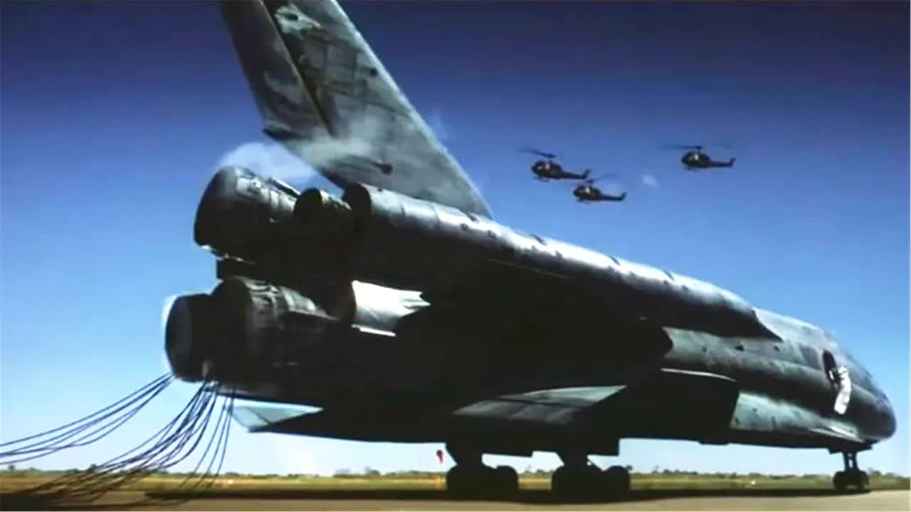 地球被大陨石瞄准，石油钻井队临危受命，乘航天飞机去陨石上钻洞爆破！