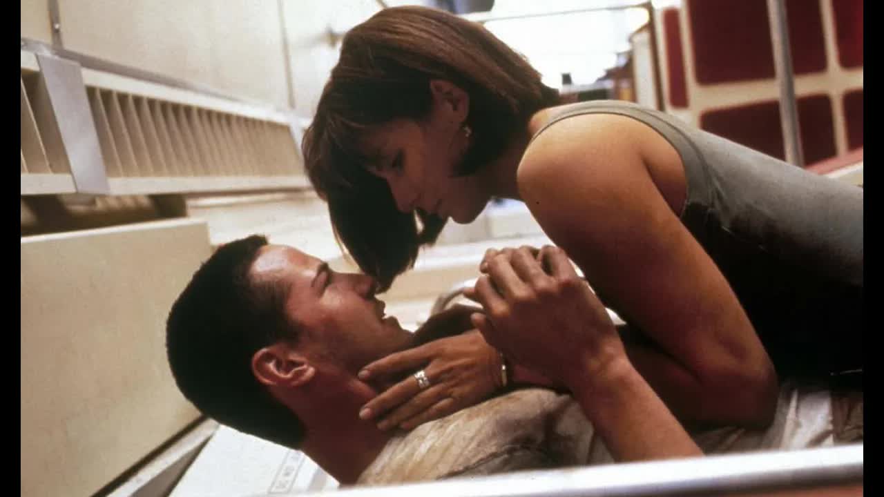 1994年十大佳片之一，惊心动魄的公交之旅，大白天让人脊背凉凉