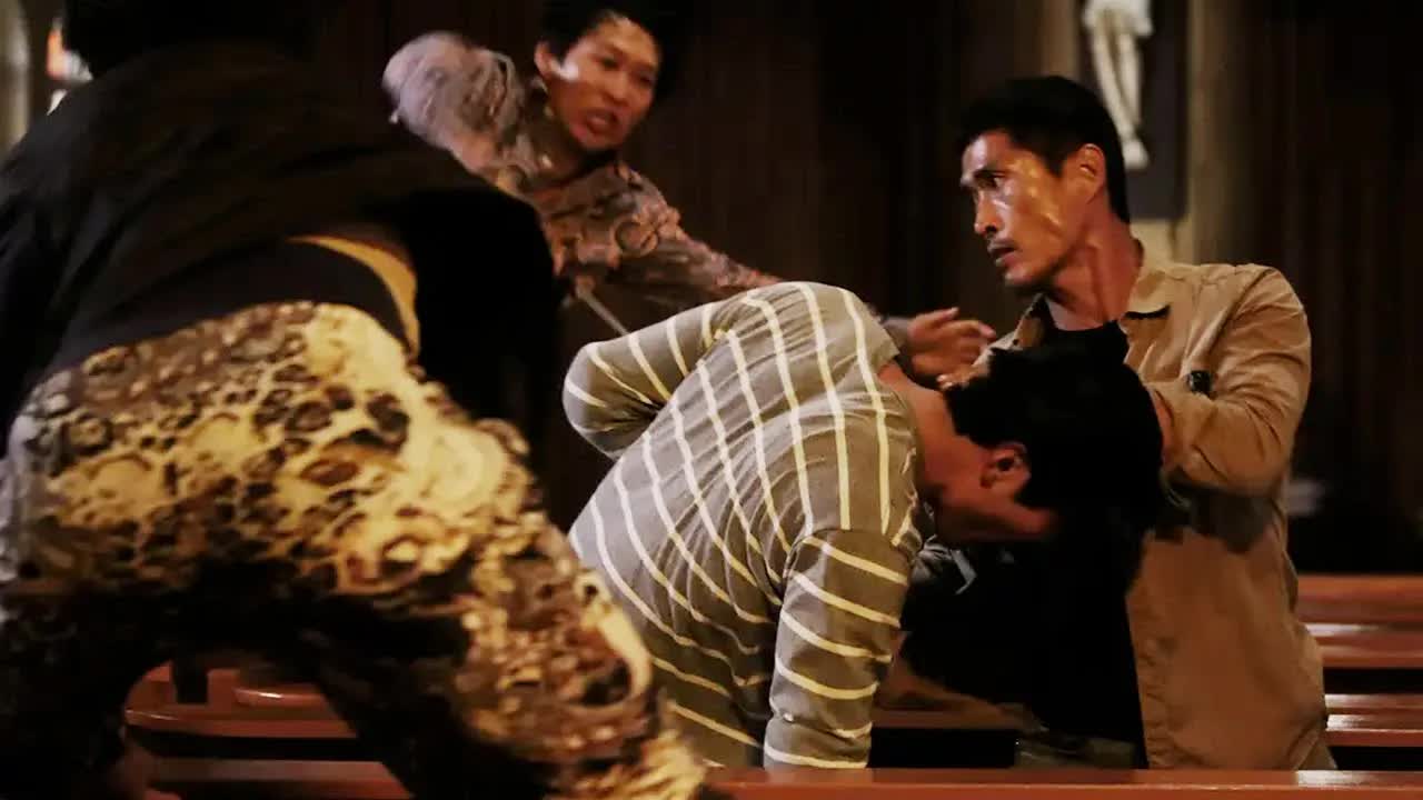 最强警探狂暴起来有多狠？用一支笔瞬间干掉20个壮汉，黑帮大哥都惧怕他！